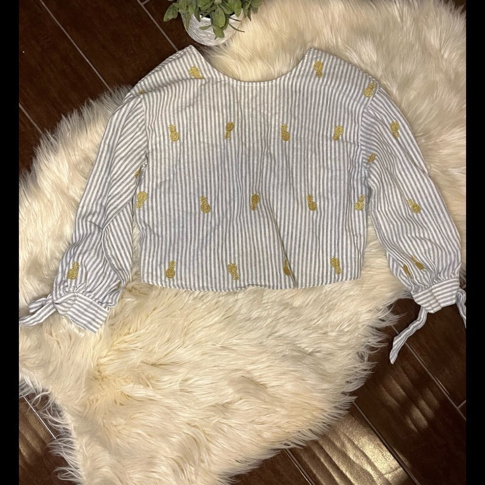 The Impeccable pig heathered grey/white striped crop top sz small